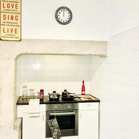 In Baixa-chiado *